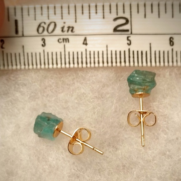 ***SOLD**** Raw Aquamarine Earrings - Picture 4 of 6